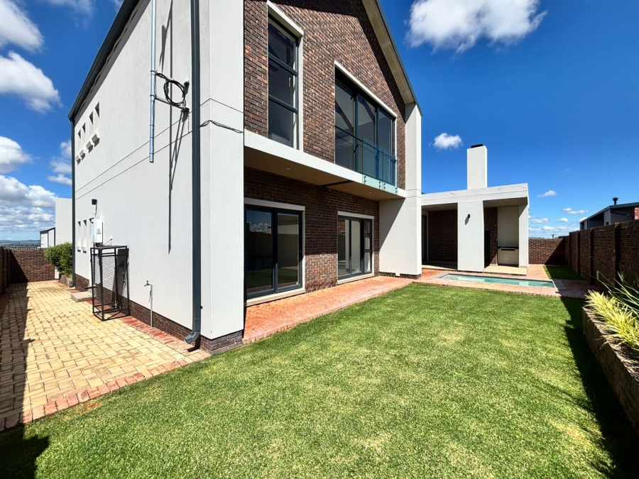 To Let 3 Bedroom Property for Rent in Helderzicht Eco Estate North West